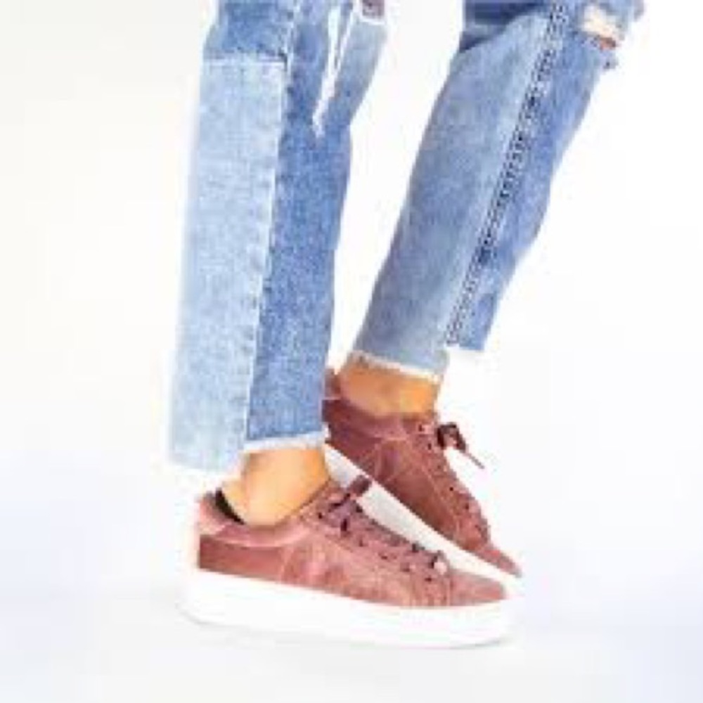 Steve Madden Blush Velvet Platform Sneakers